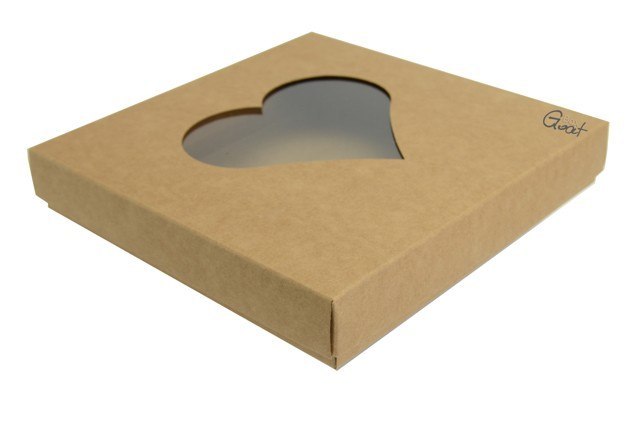 Eko pudełko z okienkiem w kształcie serca na kartkę okolicznościową